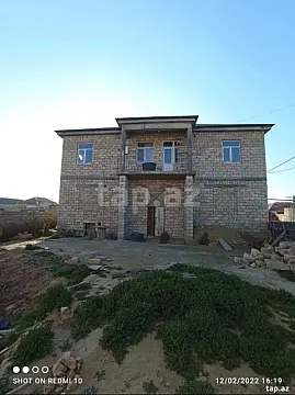 Satılır 5 otaqlı həyət evi