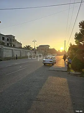 Satılır 20 otaqlı həyət evi