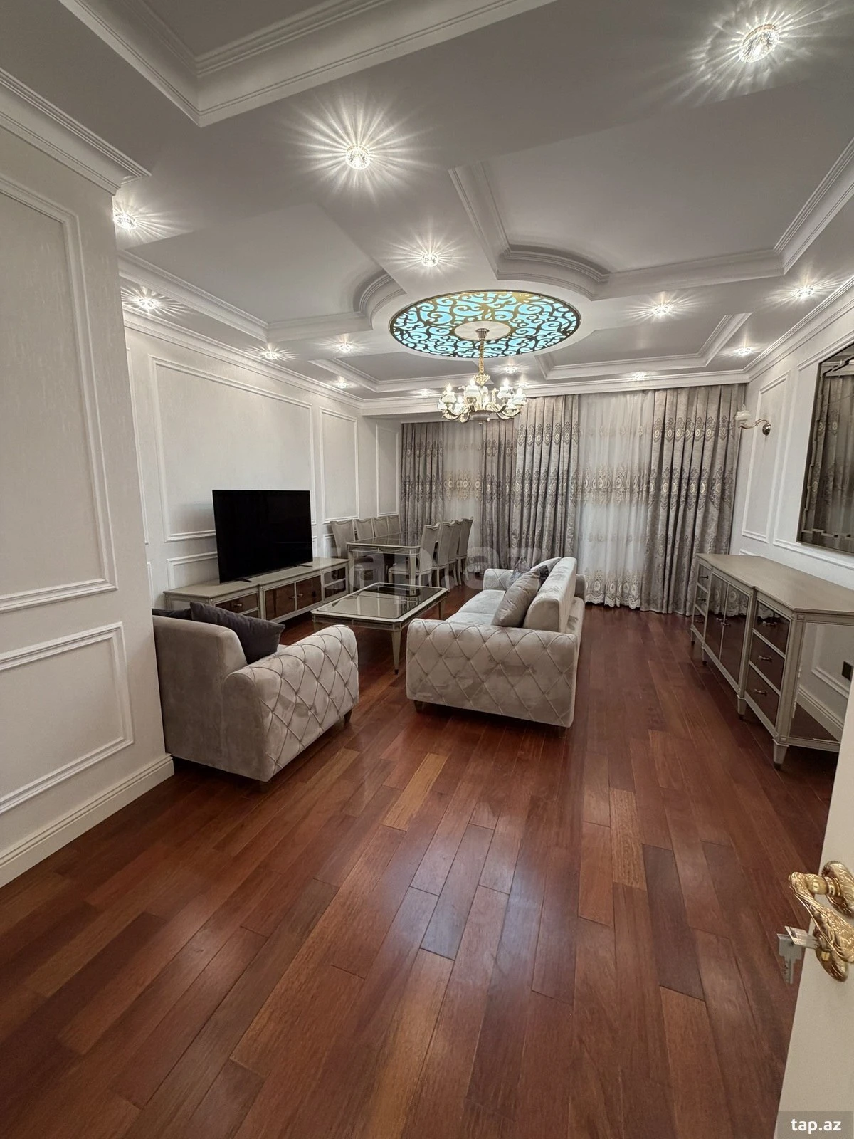 Satılır 3 otaqlı yeni tikili 142 m²