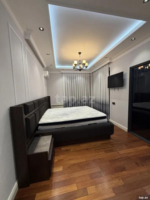 Satılır 3 otaqlı yeni tikili 142 m²