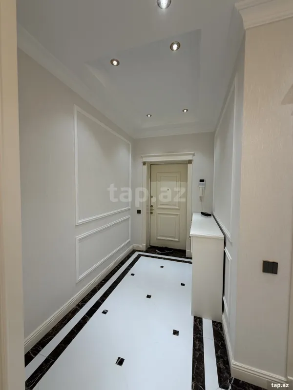 Satılır 3 otaqlı yeni tikili 142 m²