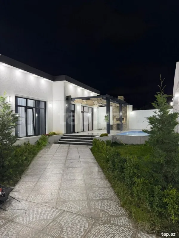 Kirayə verilir 3 otaqlı həyət evi