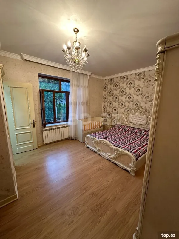 Kirayə verilir 3 otaqlı həyət evi 200 m²