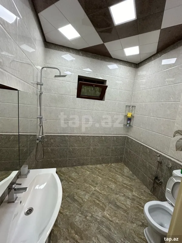 Kirayə verilir 3 otaqlı həyət evi 200 m²