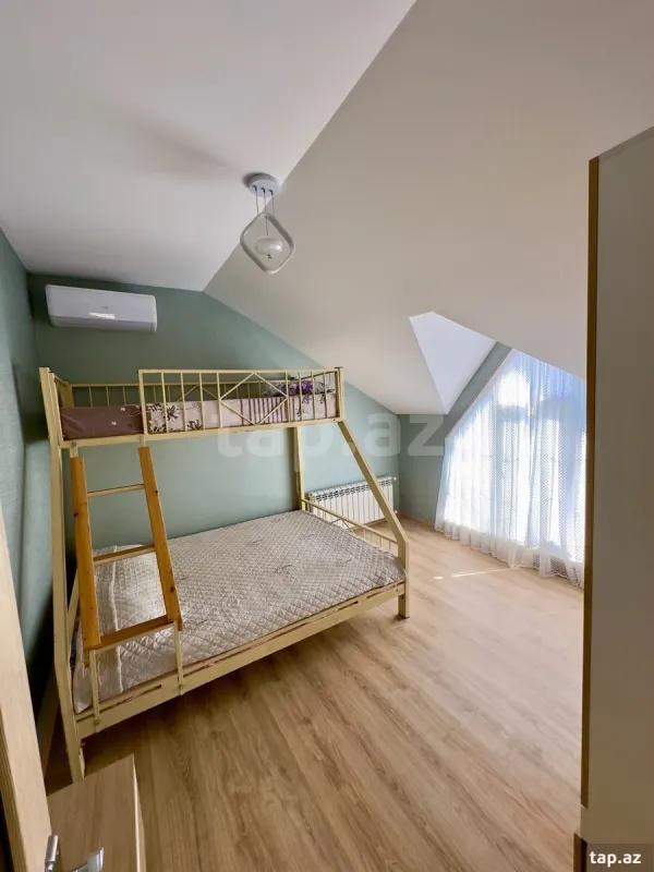 Kirayə verilir 6 otaqlı həyət evi 200 m²