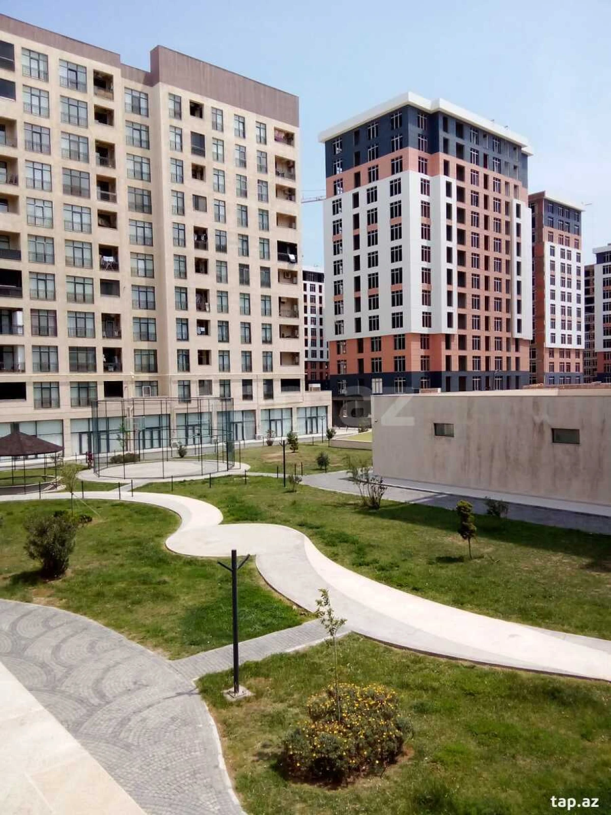 Kirayə verilir 2 otaqlı yeni tikili 60 m²