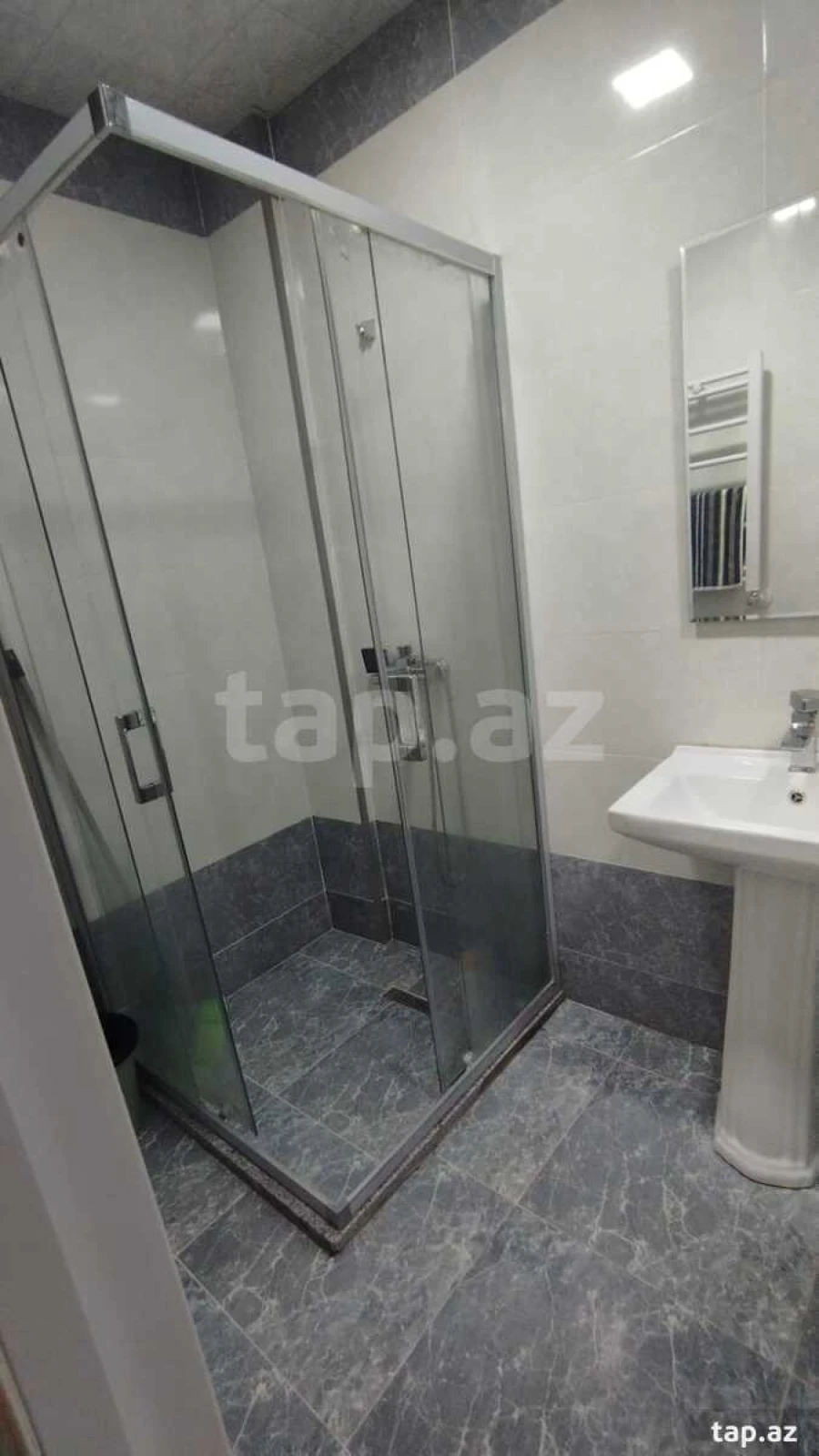 Kirayə verilir 2 otaqlı yeni tikili 60 m²