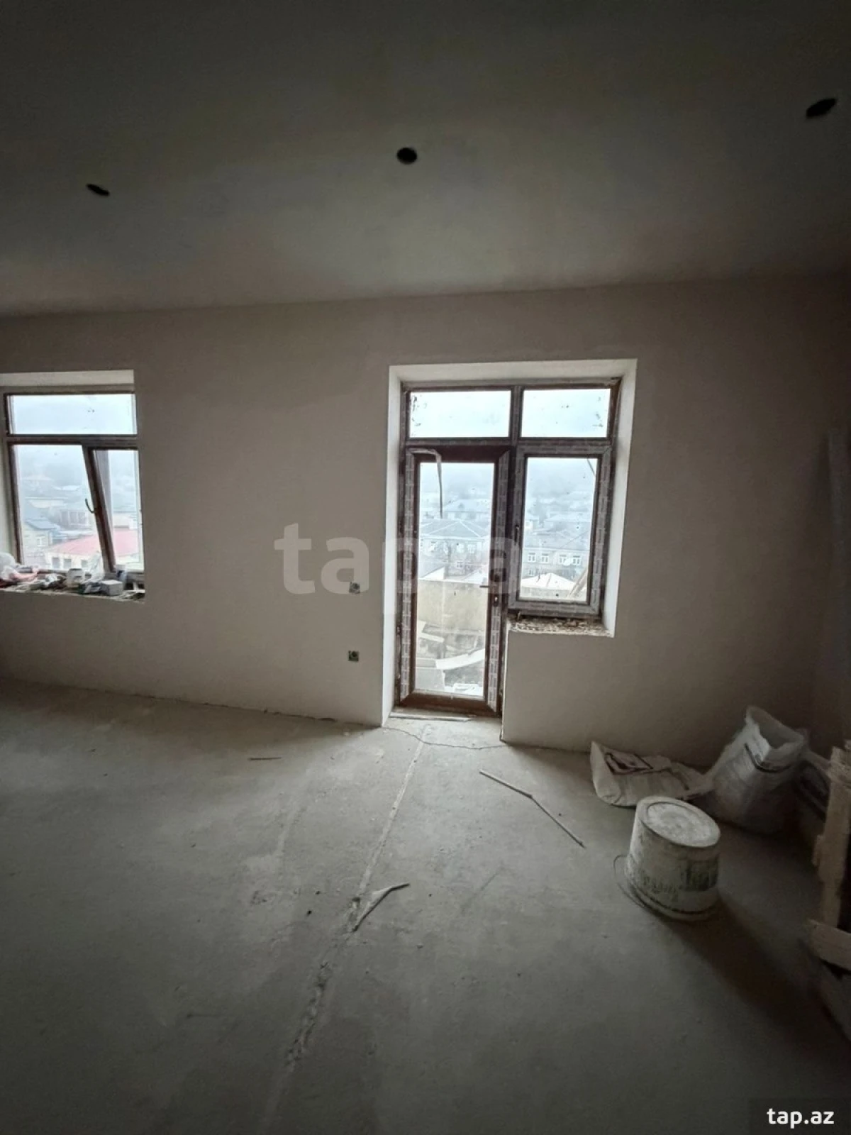 Satılır 2 otaqlı yeni tikili 85 m²