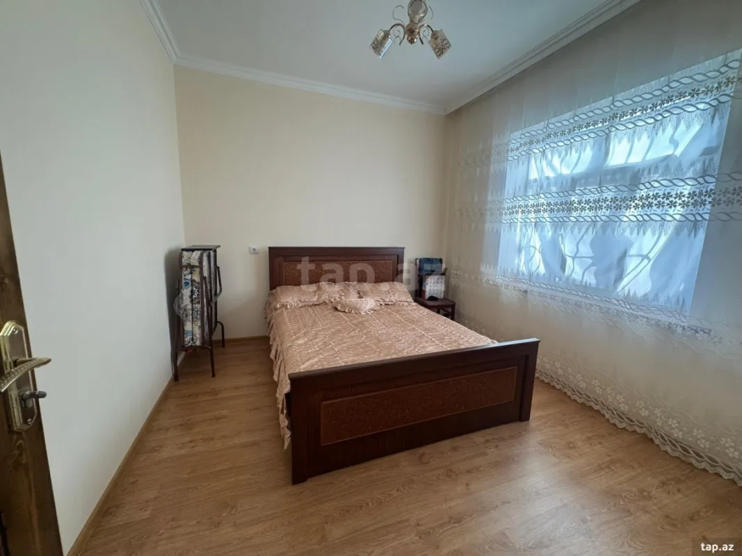 Satılır 3 otaqlı həyət evi