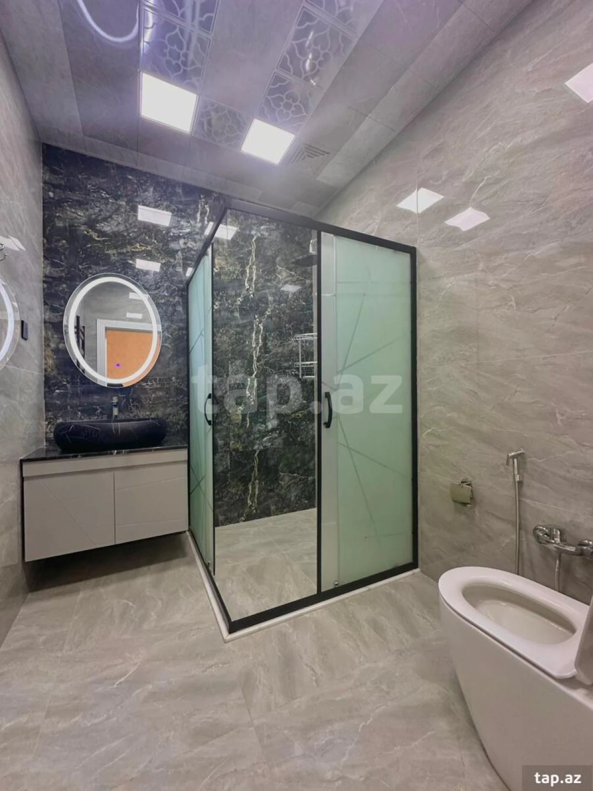 Satılır 4 otaqlı həyət evi