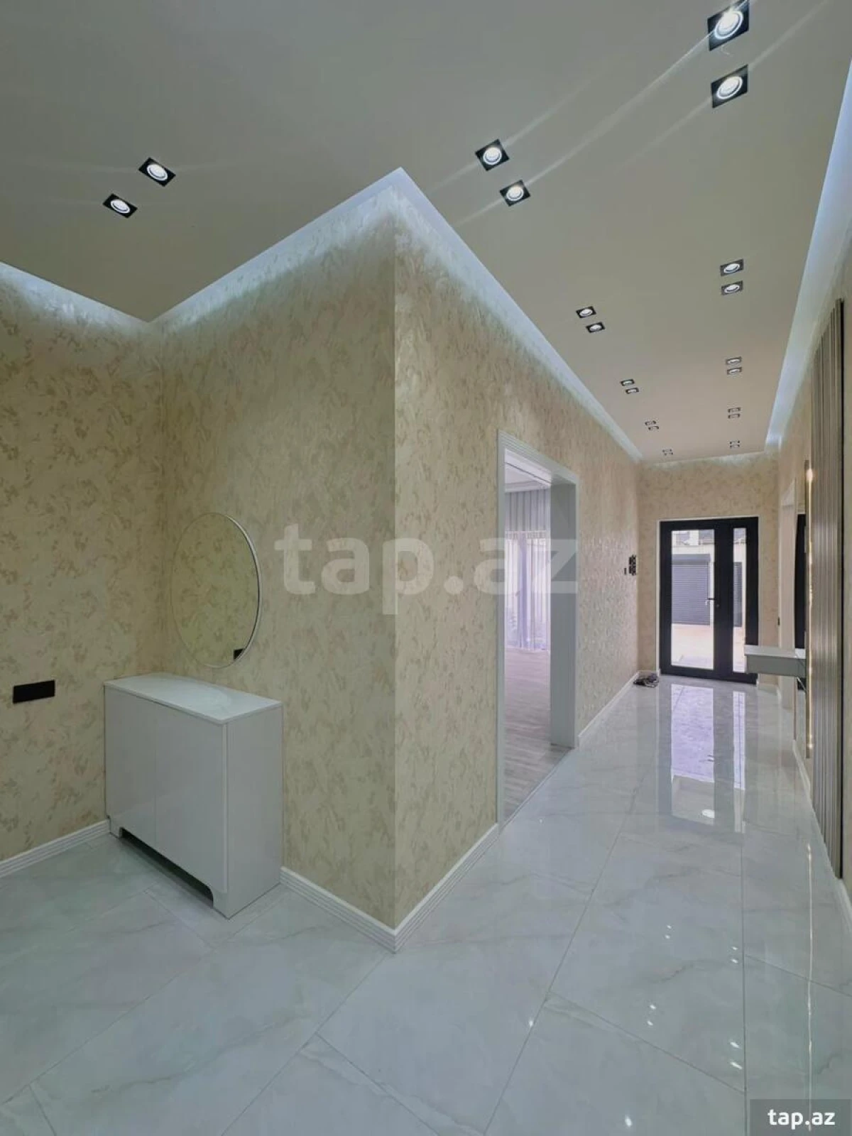 Satılır 4 otaqlı həyət evi