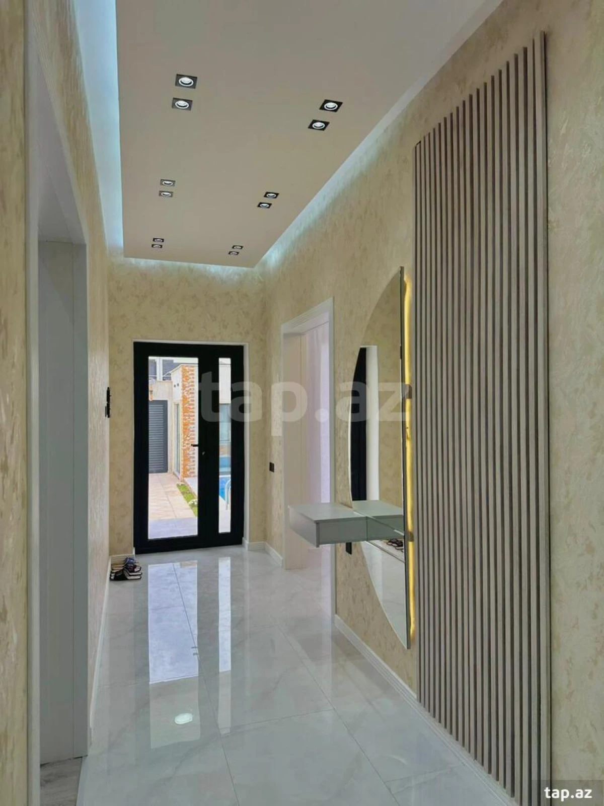 Satılır 4 otaqlı həyət evi