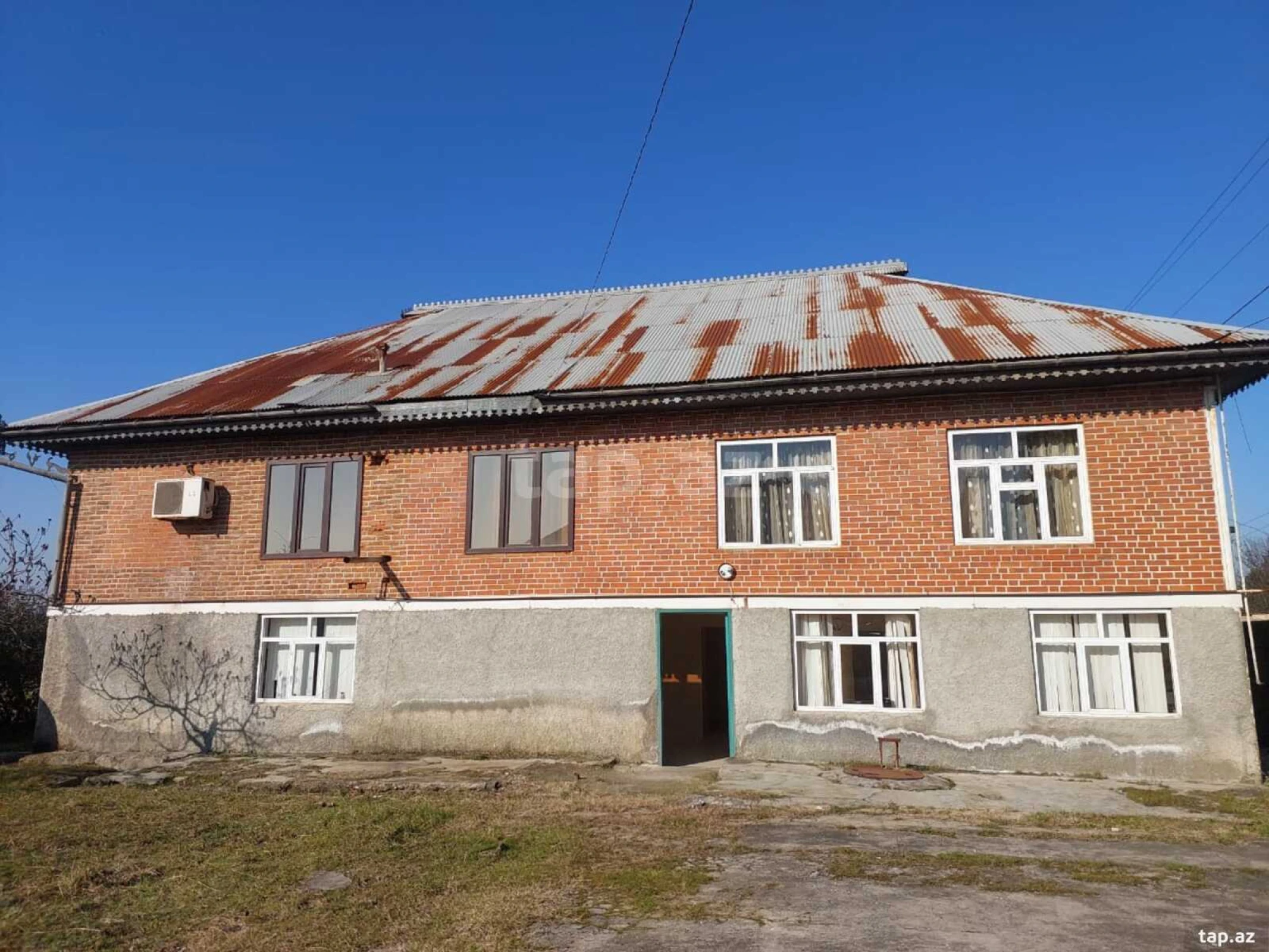 Kirayə verilir 4 otaqlı həyət evi 320 m²
