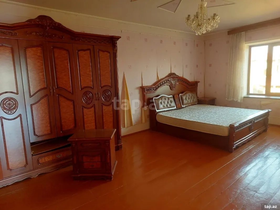 Kirayə verilir 4 otaqlı həyət evi 320 m²