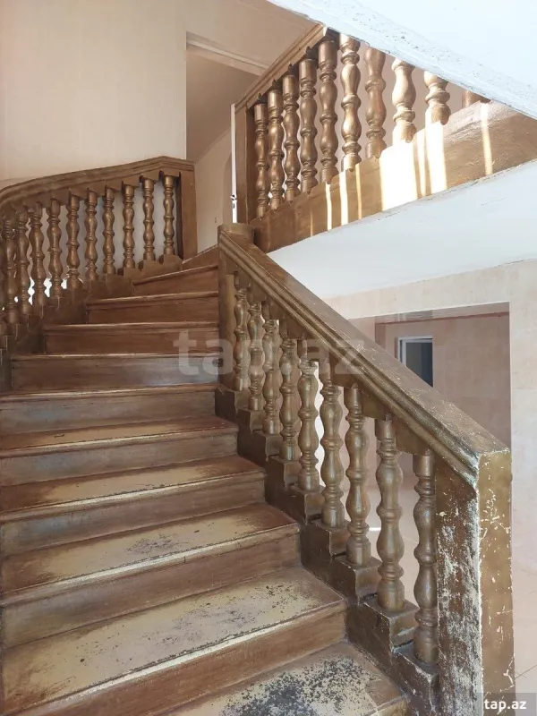 Kirayə verilir 4 otaqlı həyət evi 320 m²