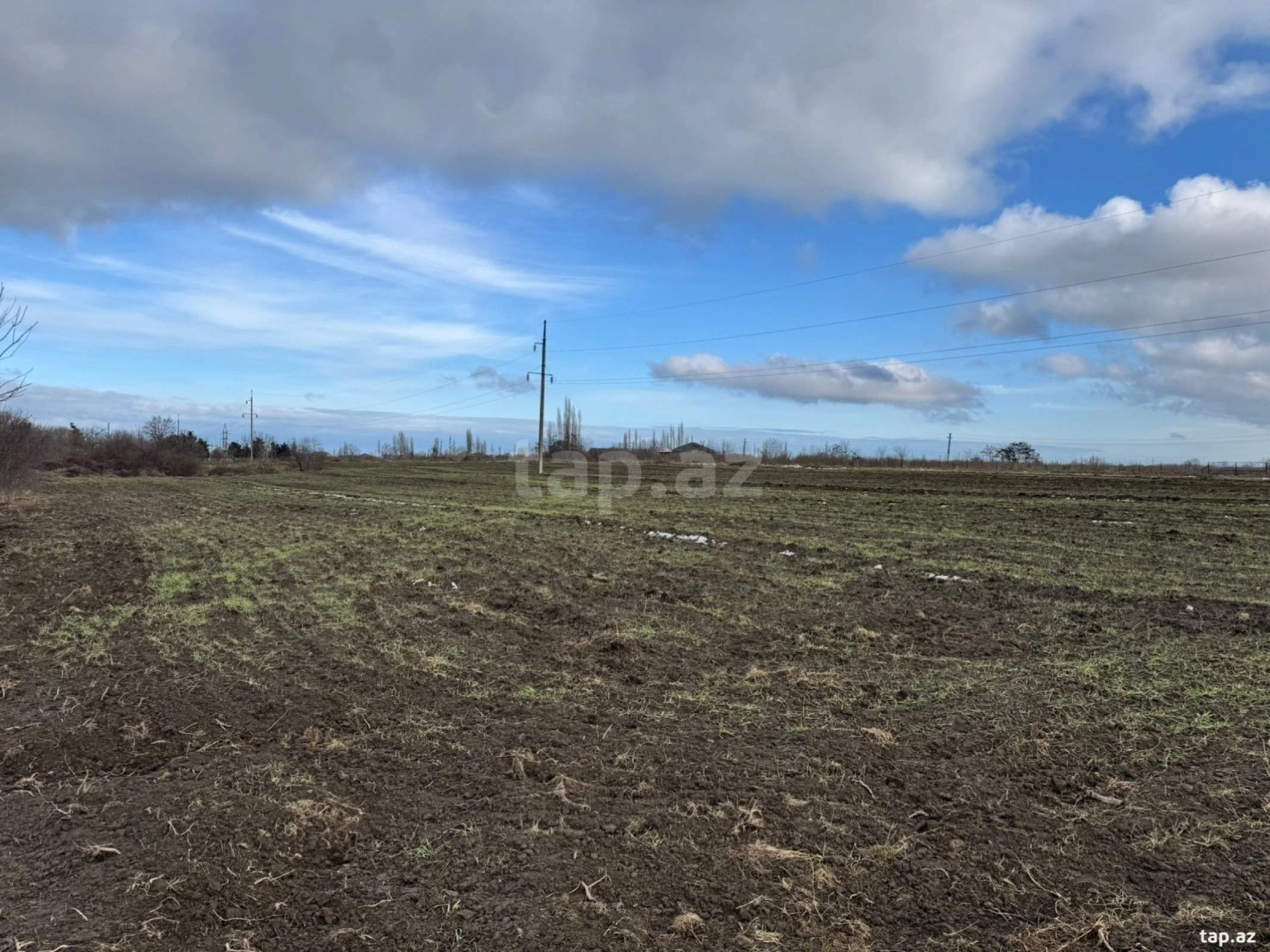 Satılır torpaq sahəsi