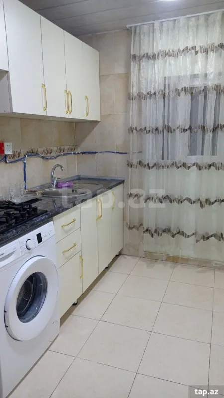 Kirayə verilir 3 otaqlı həyət evi