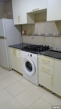 Kirayə verilir 3 otaqlı həyət evi