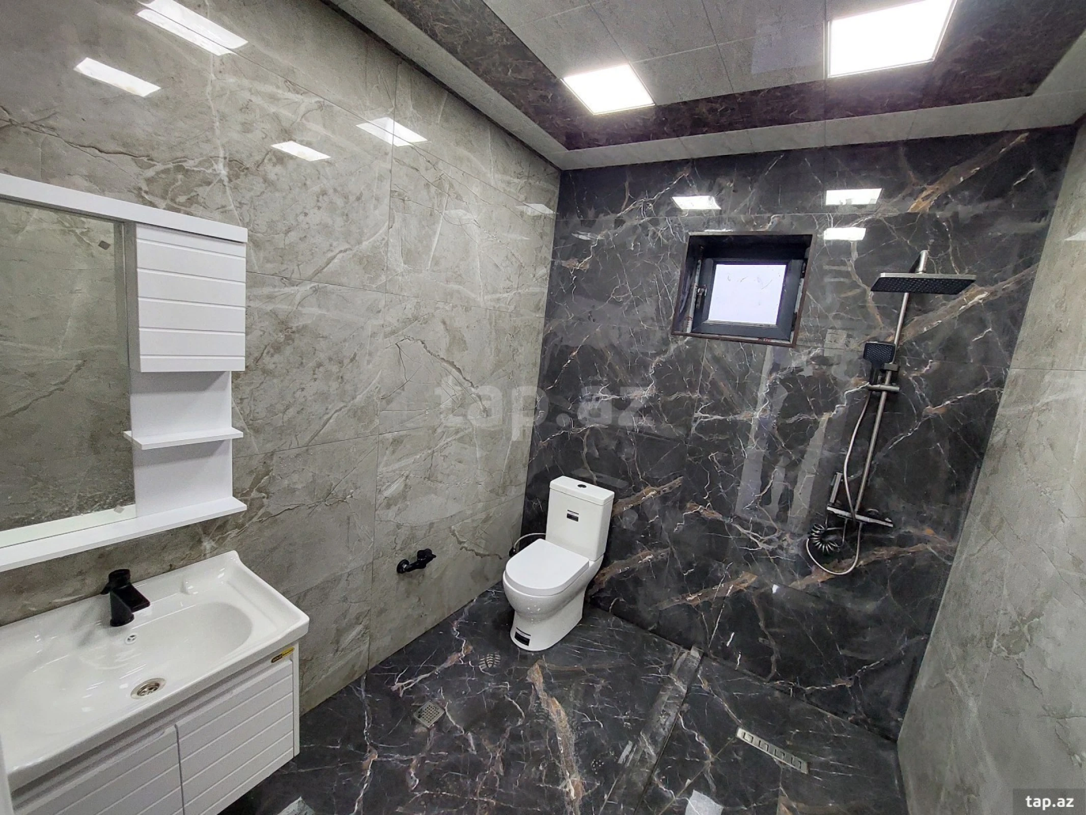 Satılır 3 otaqlı həyət evi