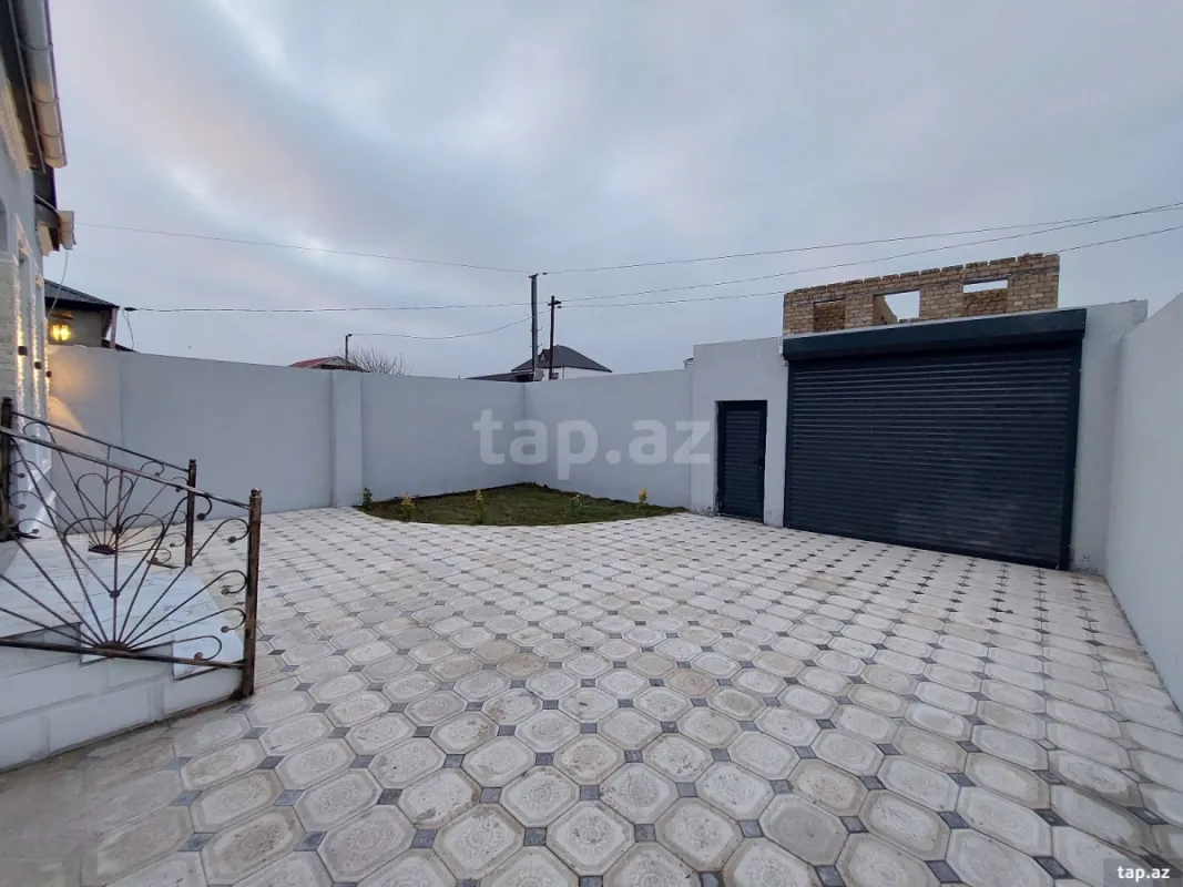 Satılır 3 otaqlı həyət evi