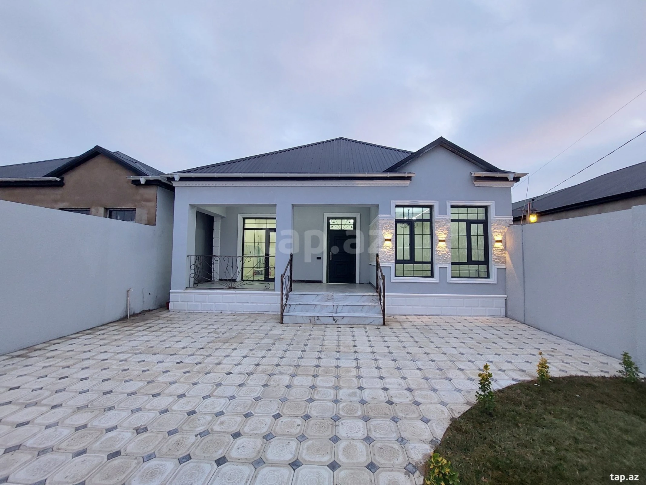 Satılır 3 otaqlı həyət evi