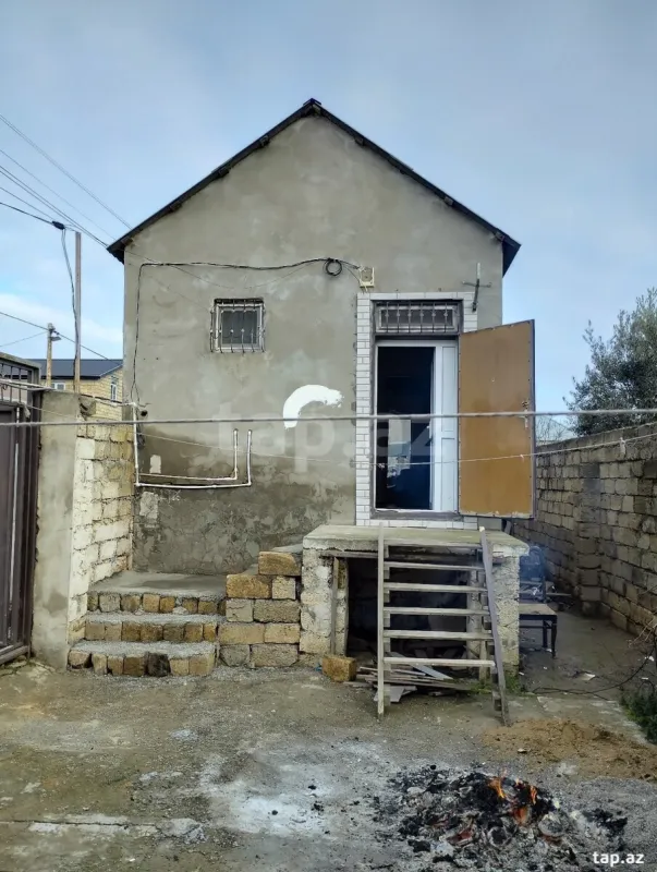 Satılır 1 otaqlı həyət evi 36 m²