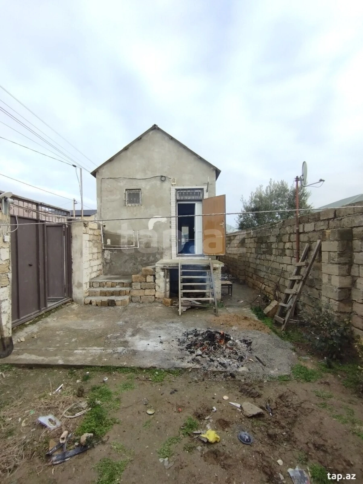 Satılır 1 otaqlı həyət evi 36 m²