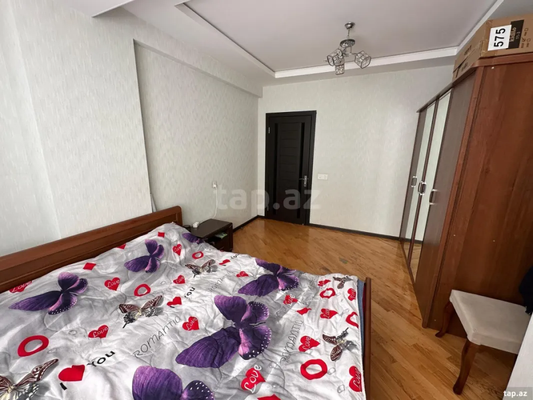 Kirayə verilir 3 otaqlı yeni tikili 115 m²