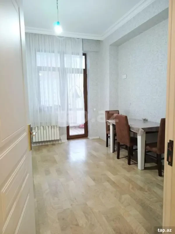 Kirayə verilir 2 otaqlı yeni tikili 108 m²