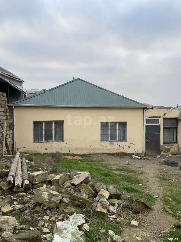 Satılır 3 otaqlı həyət evi