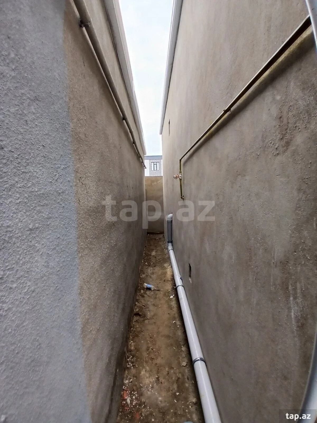 Satılır 3 otaqlı həyət evi