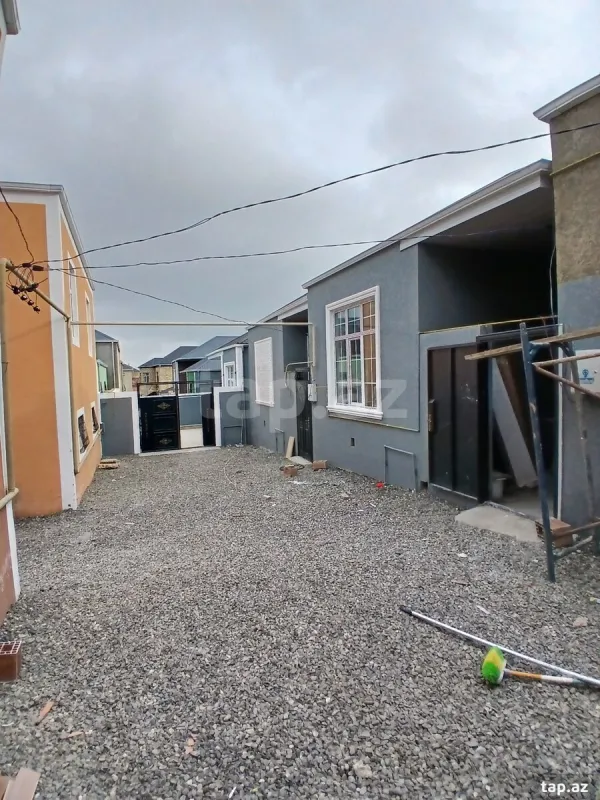 Satılır 3 otaqlı həyət evi