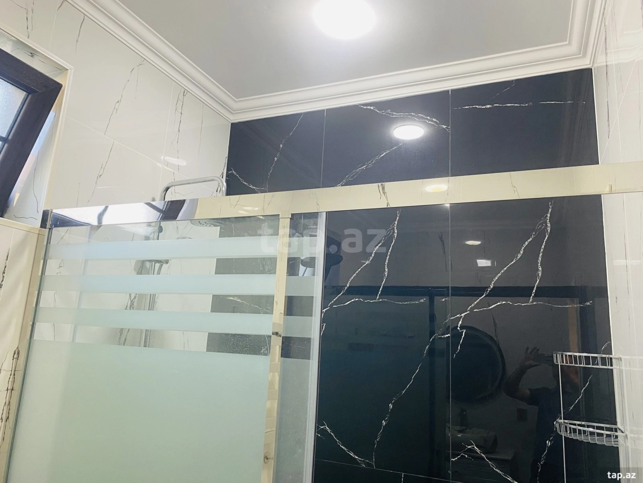 Kirayə verilir 6 otaqlı həyət evi