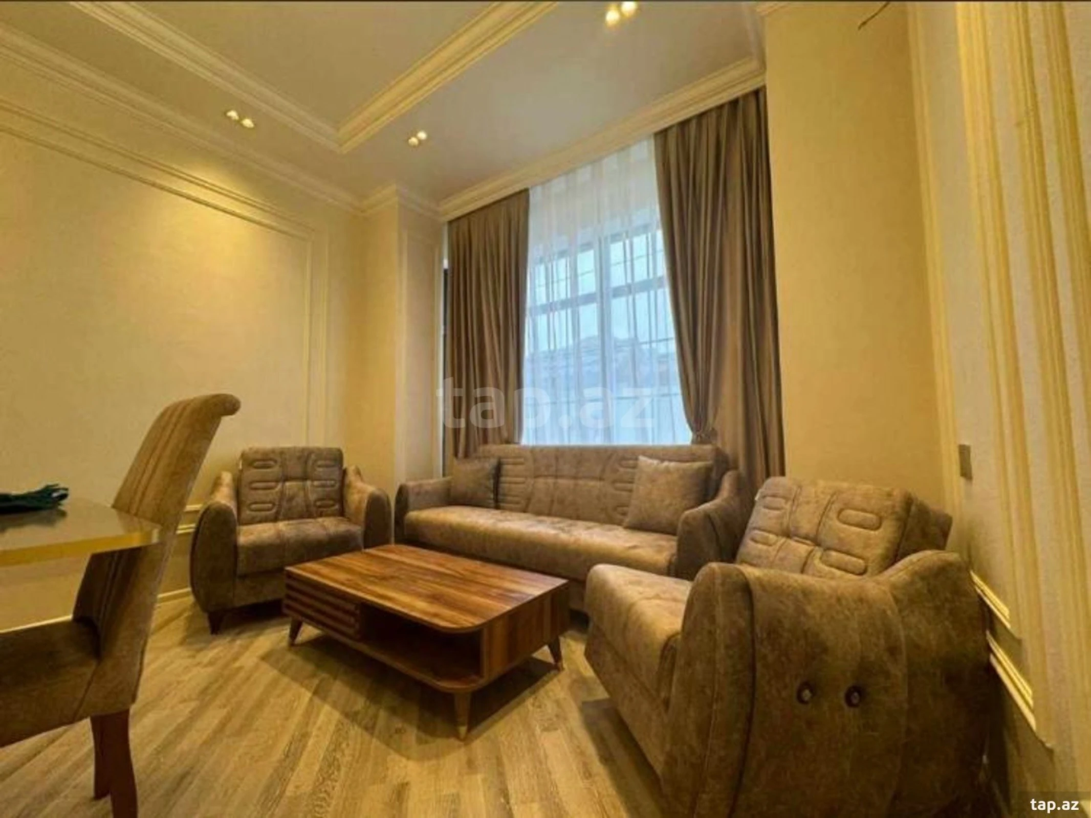 Kirayə verilir 6 otaqlı həyət evi