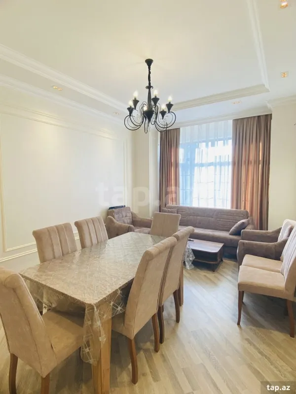 Kirayə verilir 6 otaqlı həyət evi