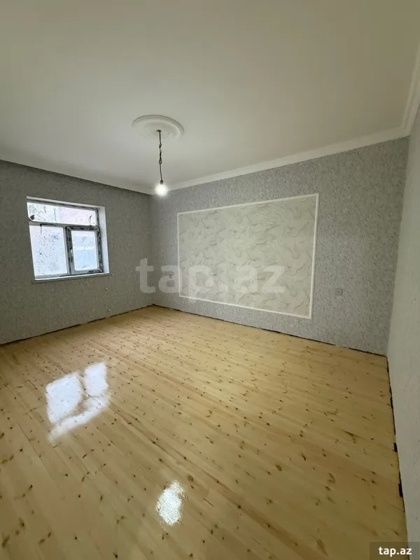 Satılır 4 otaqlı həyət evi