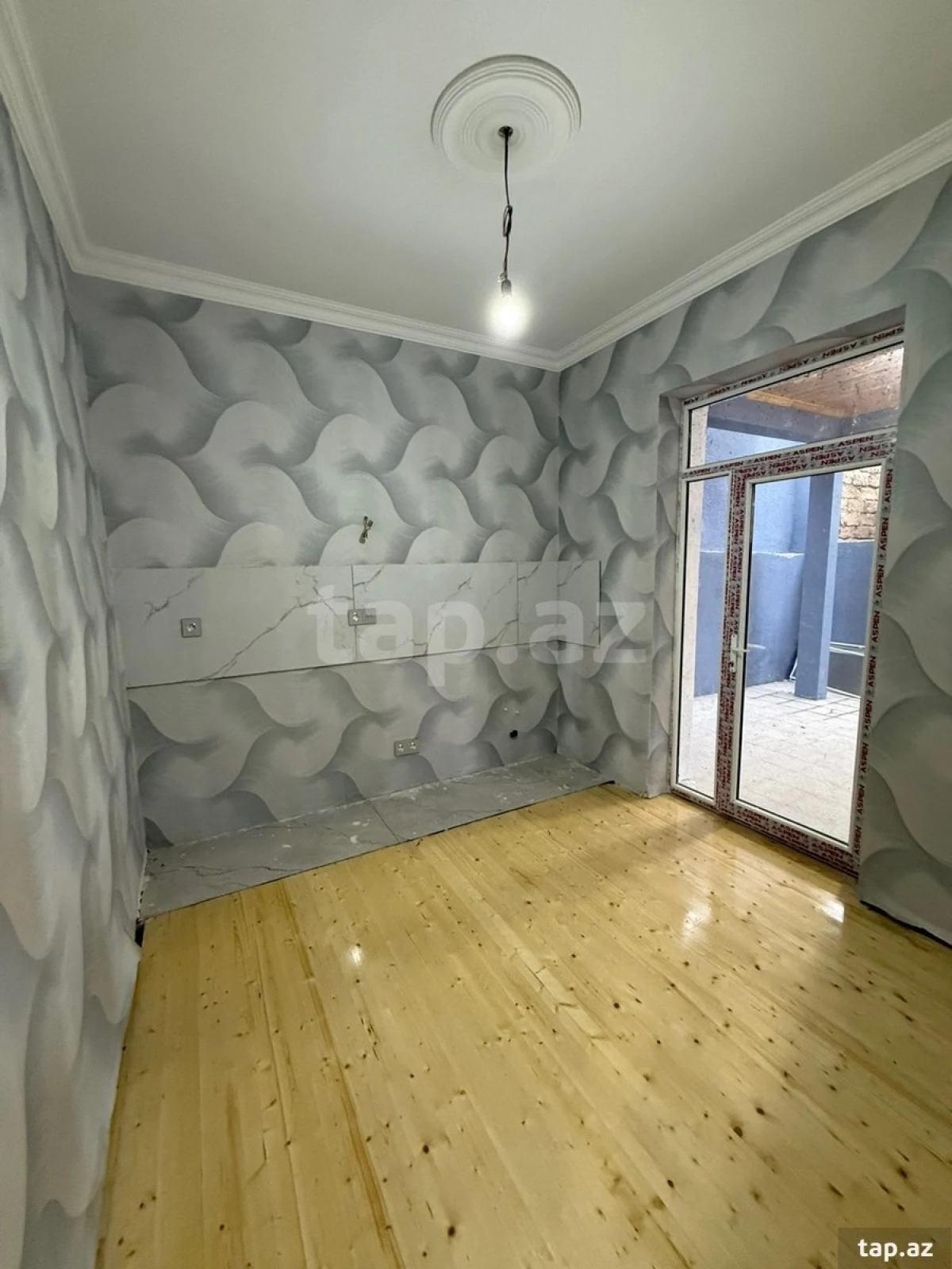 Satılır 4 otaqlı həyət evi