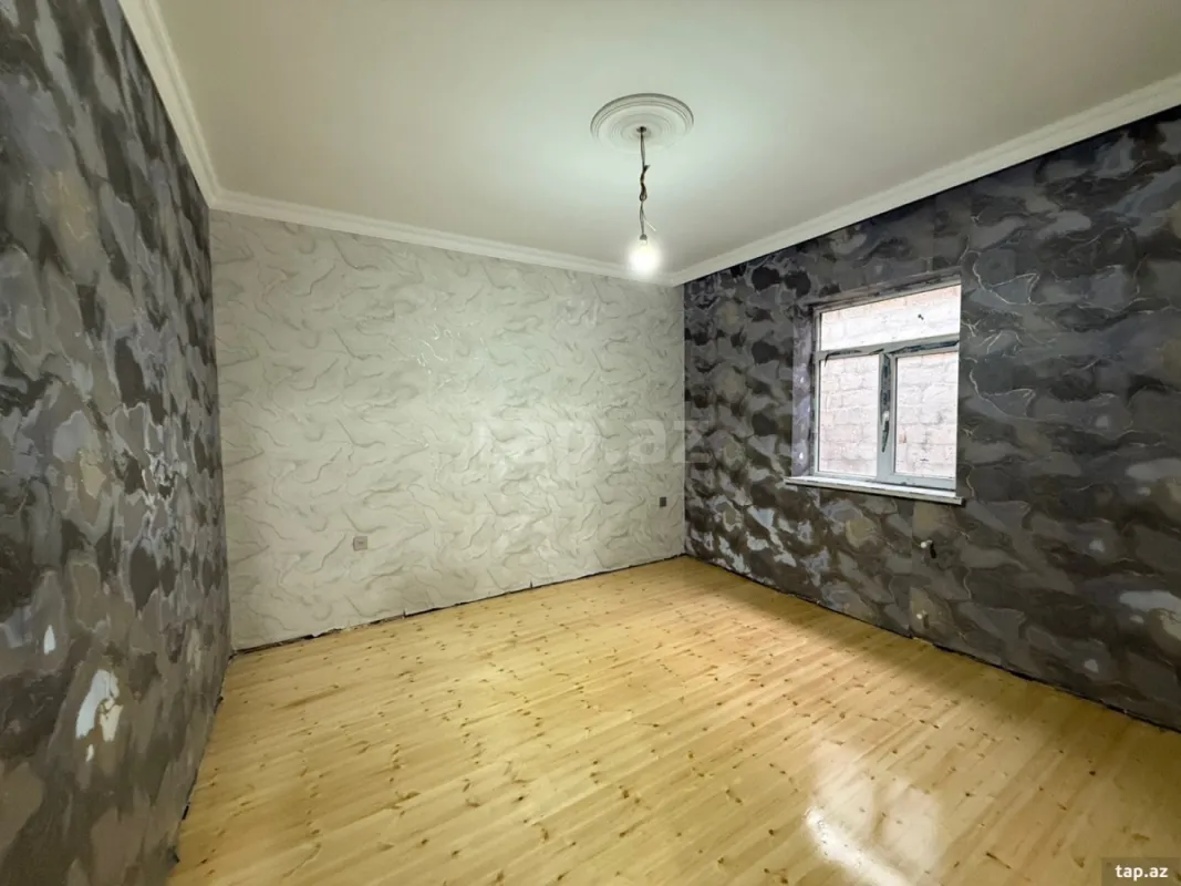 Satılır 4 otaqlı həyət evi