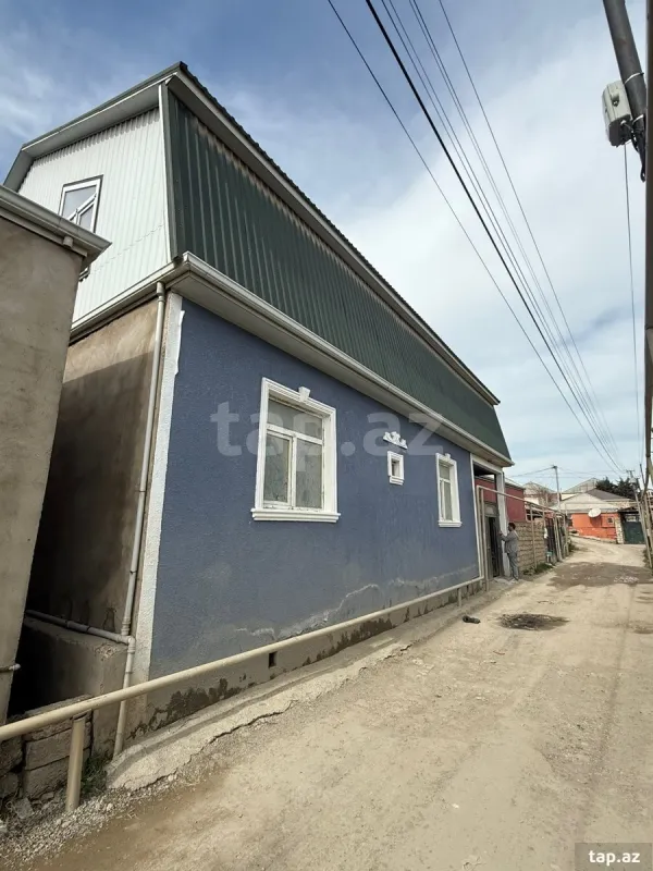 Satılır 4 otaqlı həyət evi