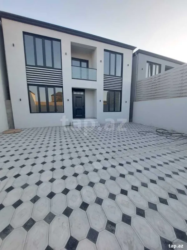 Satılır 5 otaqlı həyət evi 140 m²