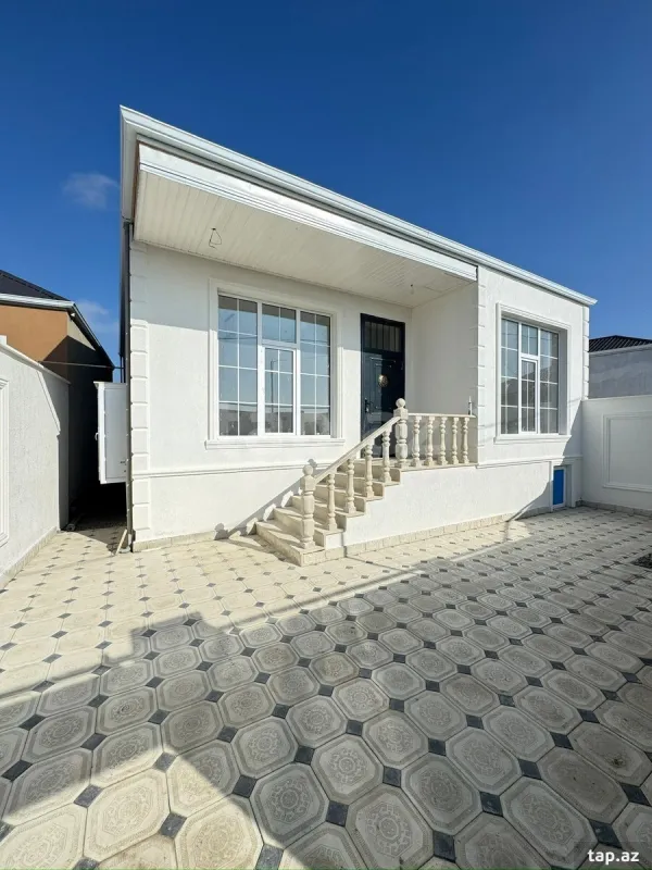 Satılır 3 otaqlı həyət evi