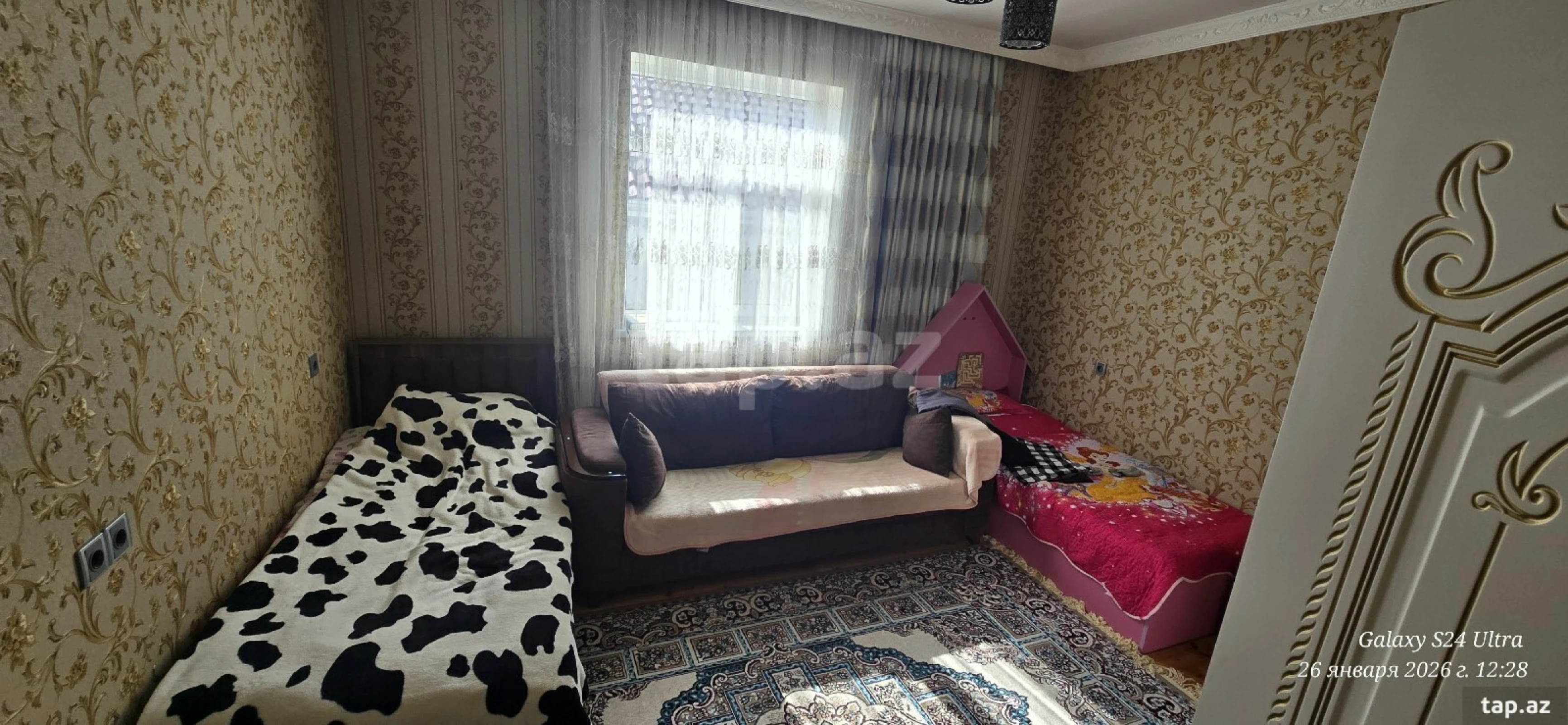 Satılır 8 otaqlı həyət evi