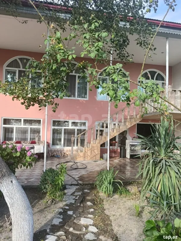 Kirayə verilir 2 otaqlı həyət evi