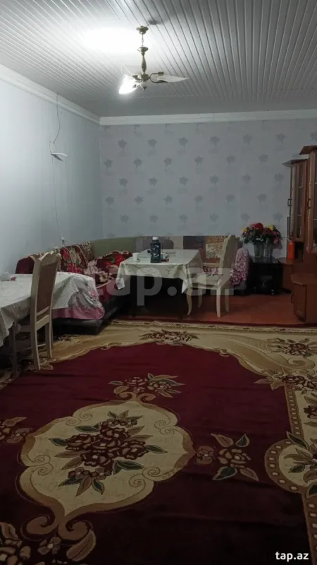 Kirayə verilir 2 otaqlı həyət evi