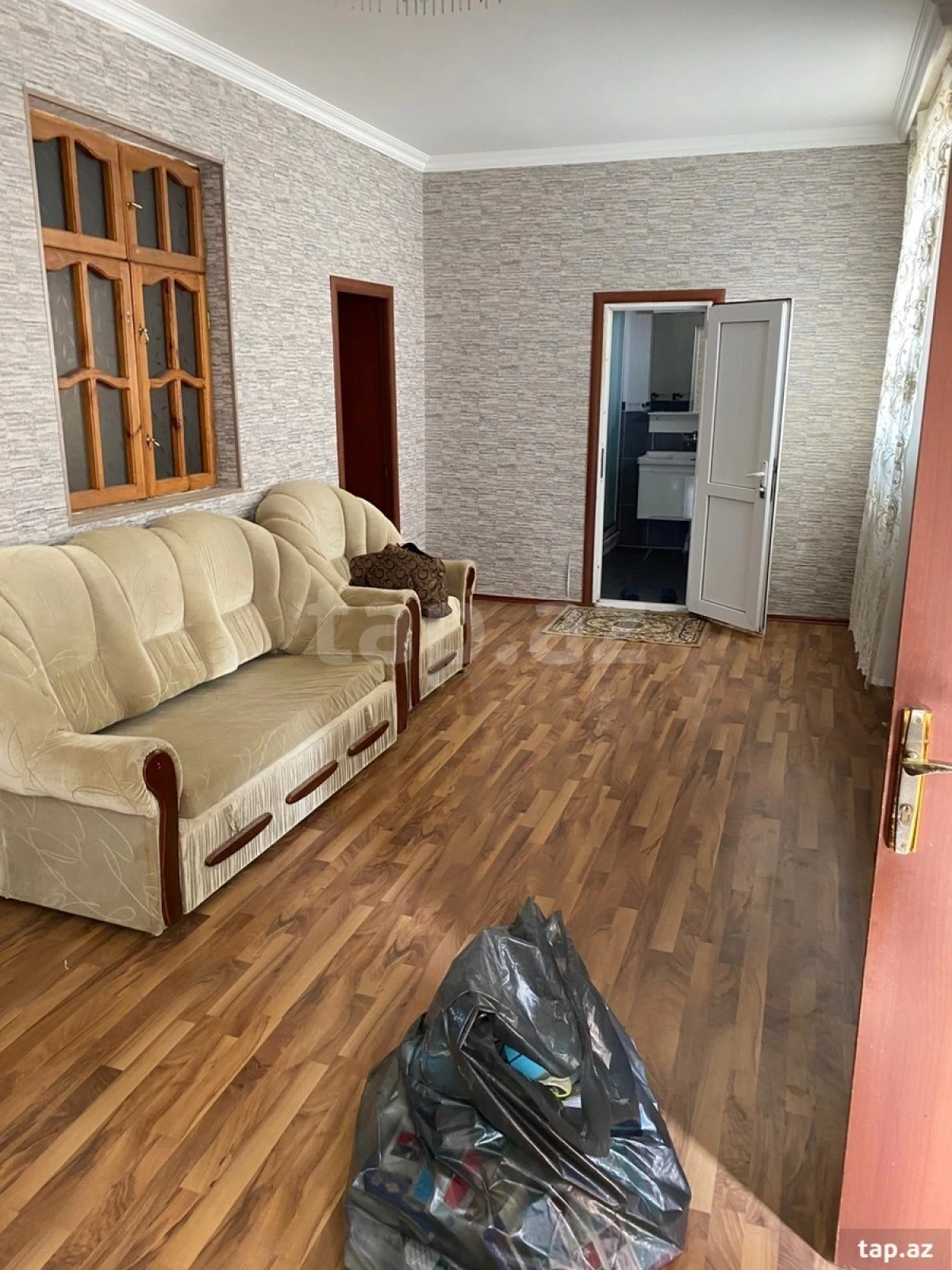 Satılır 4 otaqlı həyət evi