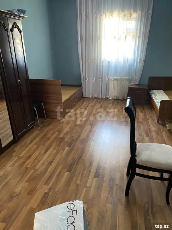 Satılır 4 otaqlı həyət evi