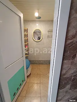 Satılır 9 otaqlı həyət evi