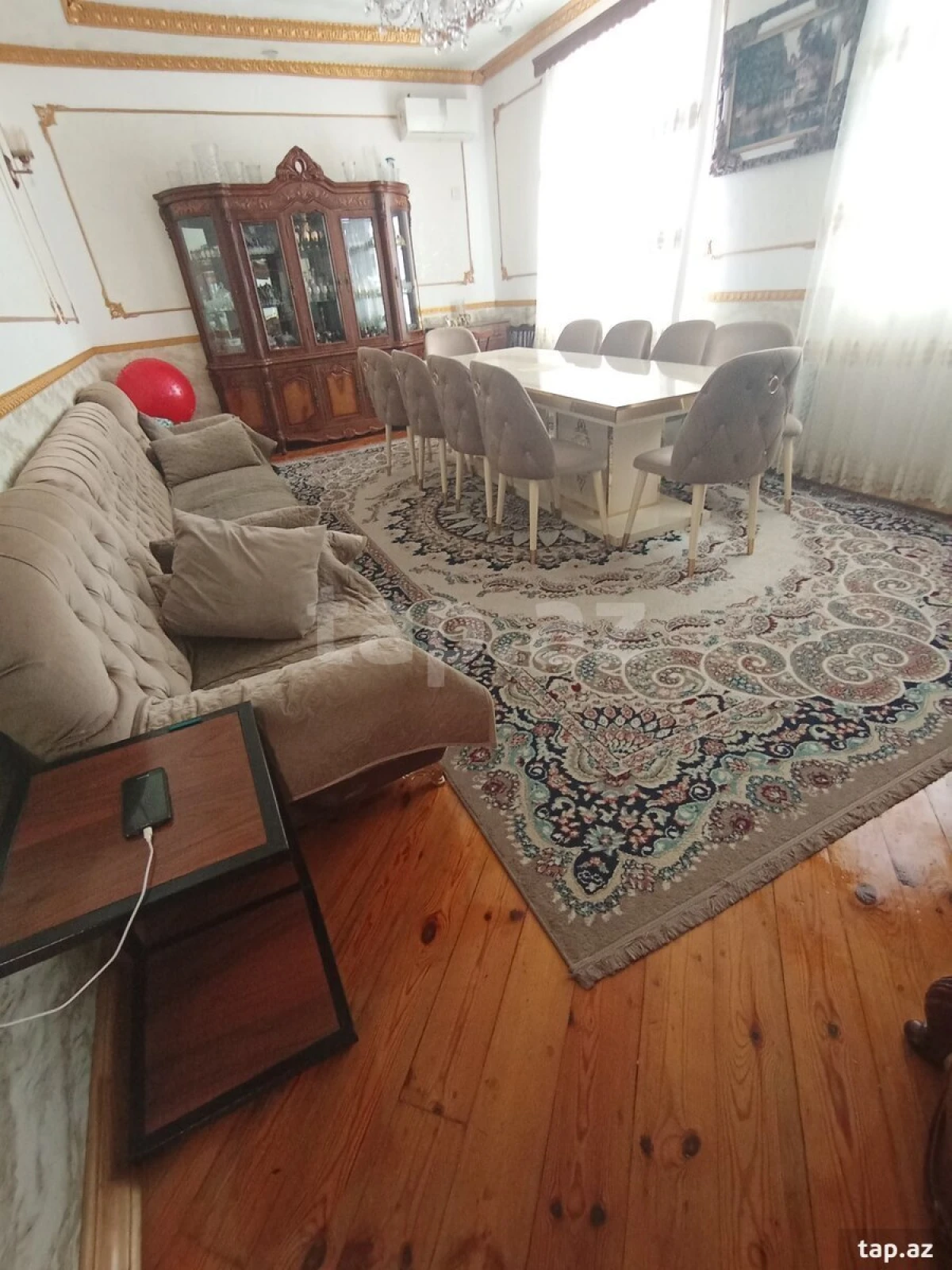 Satılır 9 otaqlı həyət evi