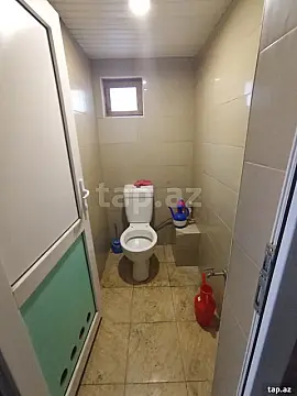 Satılır 9 otaqlı həyət evi