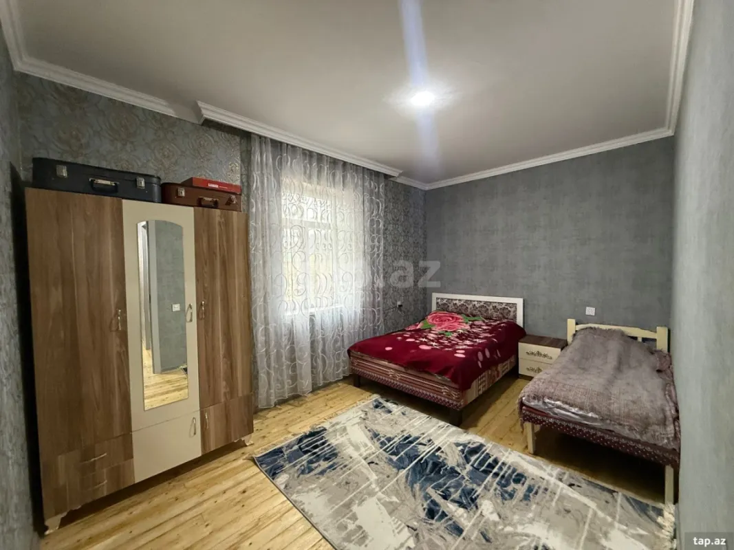 Satılır 4 otaqlı həyət evi